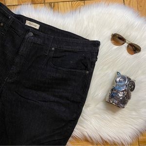 Madewell Black Rinse Mom Jeans